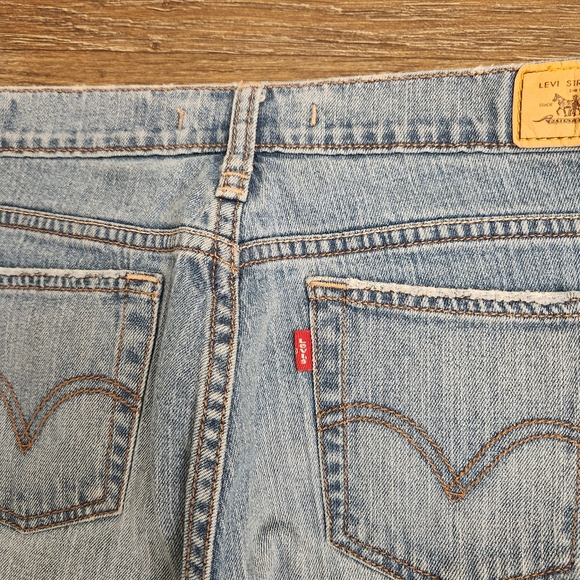 Levi Strauss & Co Capri Lot 515 Ladies Womens Size 6 Jeans - Picture 3 of 7
